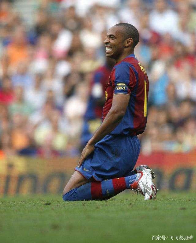 包含巴塞罗那训练开放日，今晚临场应变引欢呼，社区盾在即，医务组通报恢复的词条